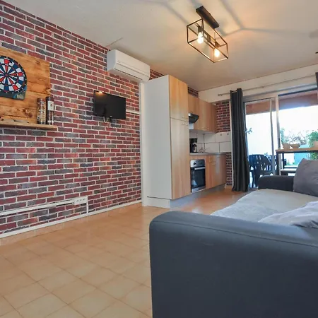 Apartman Cozy In With Wifi Fréjus